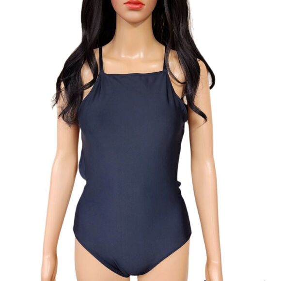 Ring Back One Piece Swimsuit - Picture 2 of 4